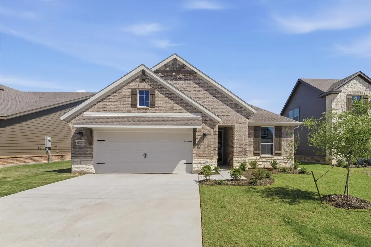 1233 Sabine River Lane, Springtown, TX 76082 - #1