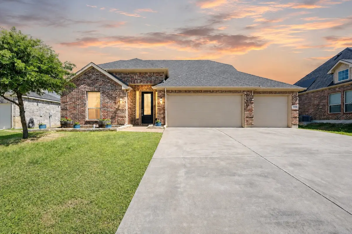 557 Lake Bluff Avenue, Oak Point, TX 75068 - #1