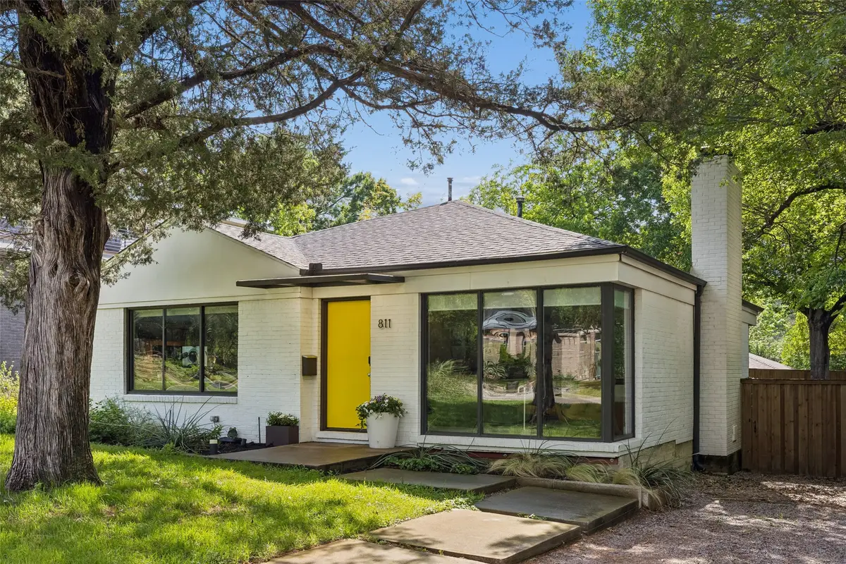 811 N Oak Cliff Boulevard, Dallas, TX 75208 - #1