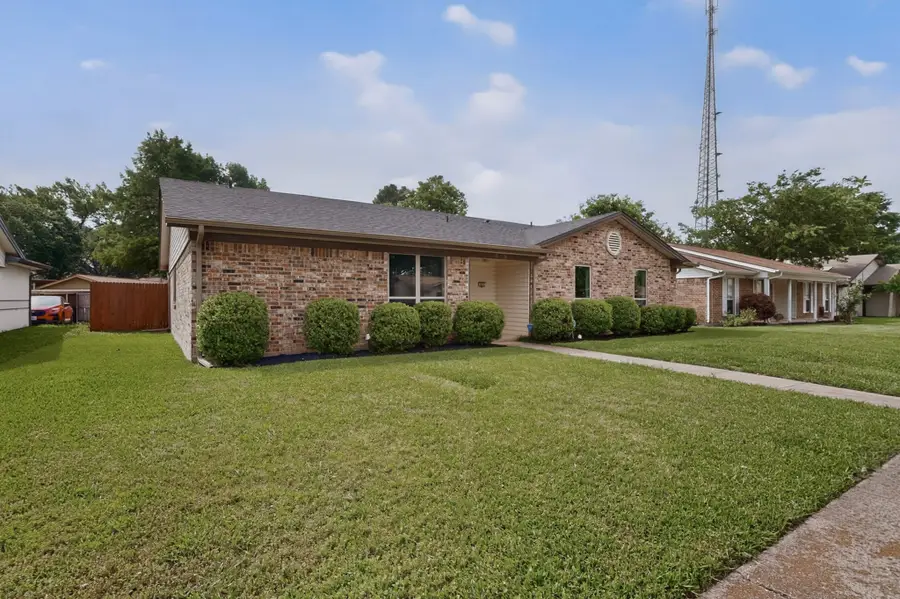 949 Meadowdale Circle, Garland, TX 75043 - #2
