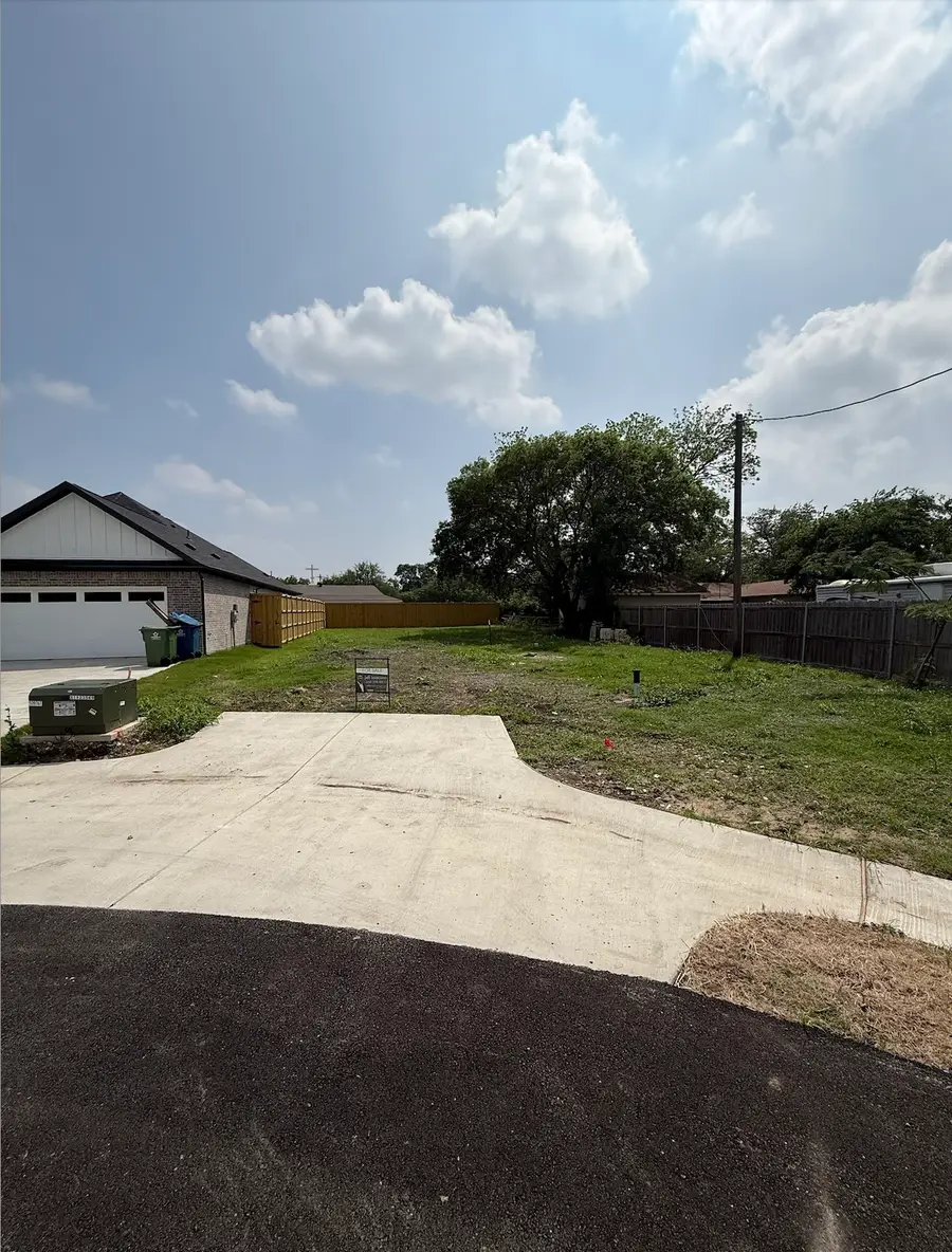 4604 Red Bud Court, The Colony, TX 75056 - #2