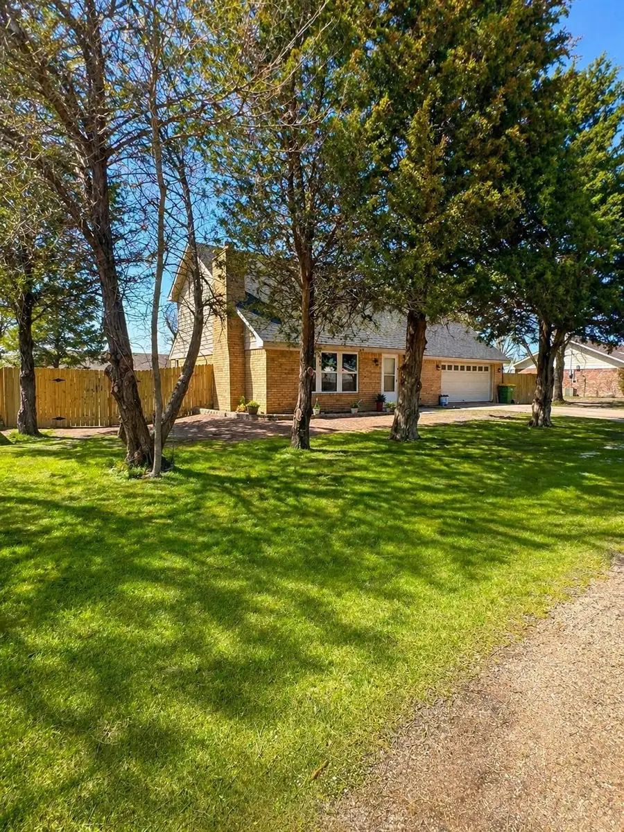 104 Cedar Creek Drive, Groesbeck, TX 76642 - #2