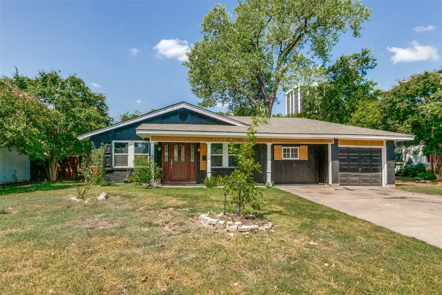 303 N Cottonwood Drive, Richardson, TX 75080 - #2