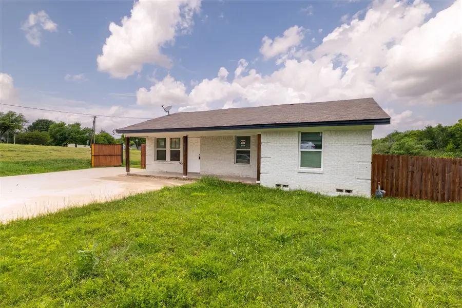 805 E Belt Line Road, Desoto, TX 75115 - #2