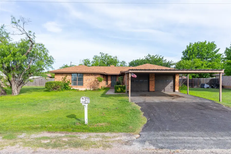 1424 Sunset Drive, Baird, TX 79504 - #3
