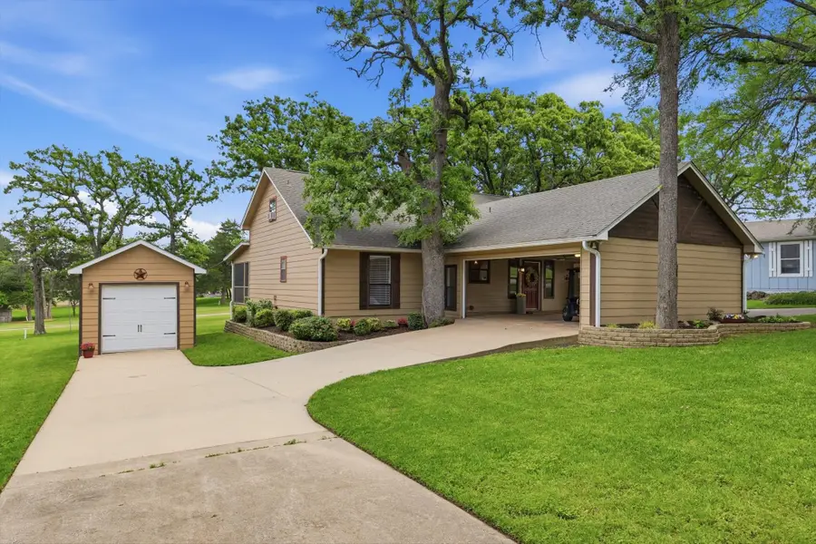 413 Cocopa Drive, Lake Kiowa, TX 76240 - #3