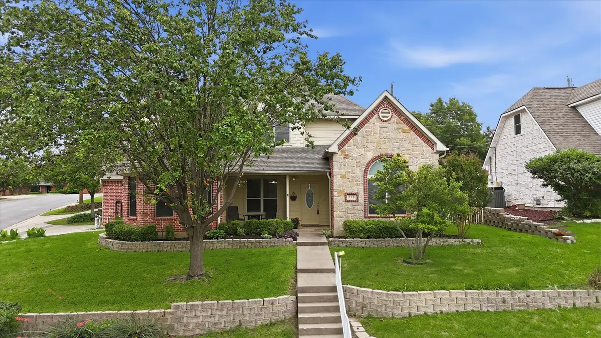 209 Arapaho W, Sherman, TX 75092 - #1