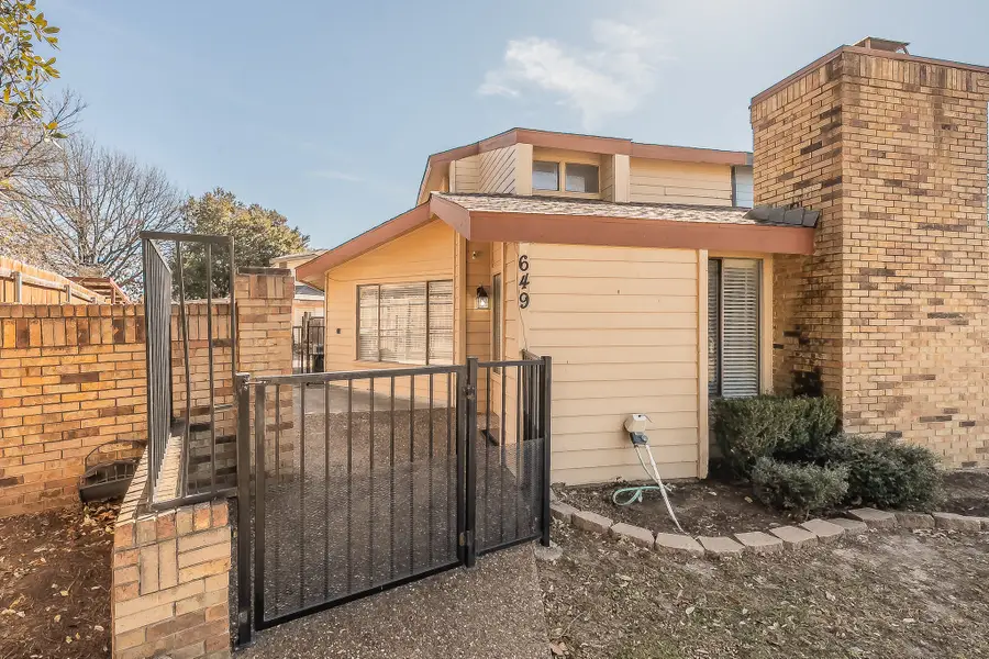 649 Harvest Hill Street, Lewisville, TX 75067 - #2