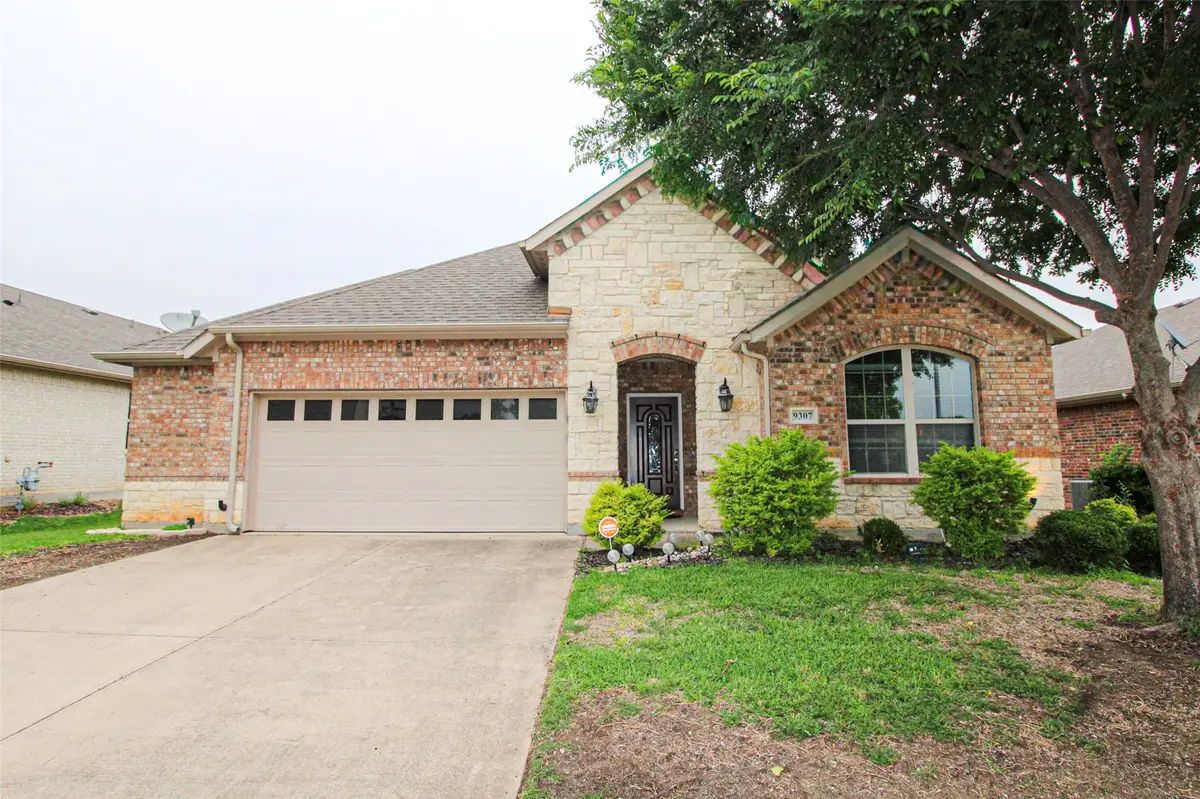 9307 Water Oak Court, Arlington, TX 76002 - #1