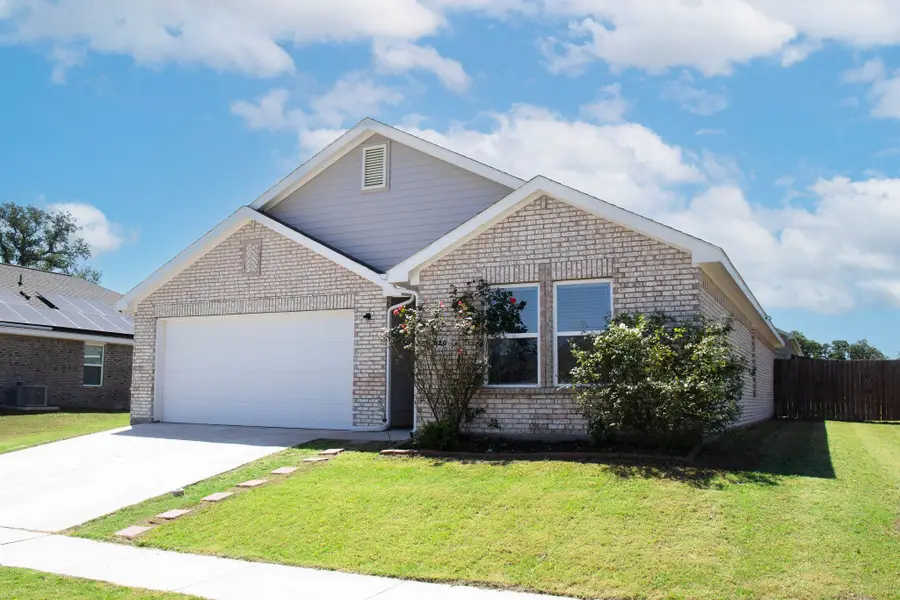 920 Avagail Avenue, Springtown, TX 76082 - #2