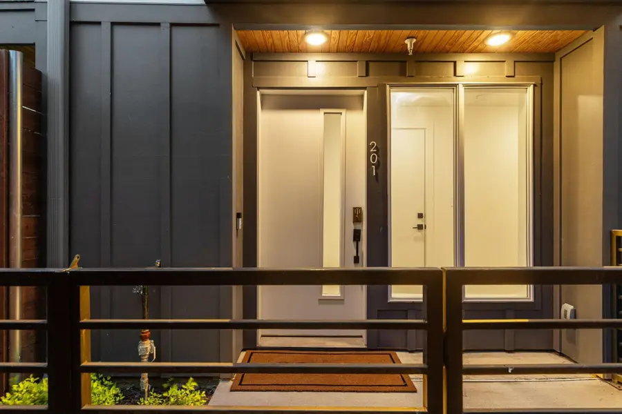 1507 N Garrett Avenue #201, Dallas, TX 75206 - #2