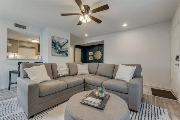 4338 Hartford Street #10, Dallas, TX 75219