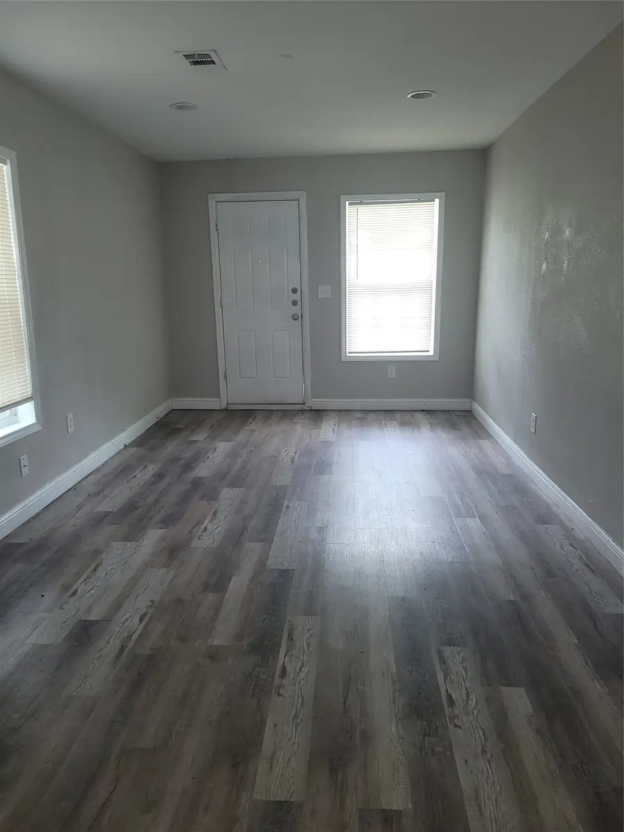 2805 Walker Street, Fort Worth, TX 76105 - #3