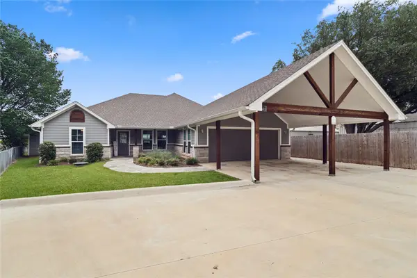 4511 Wildwood Circle, Granbury, TX 76049