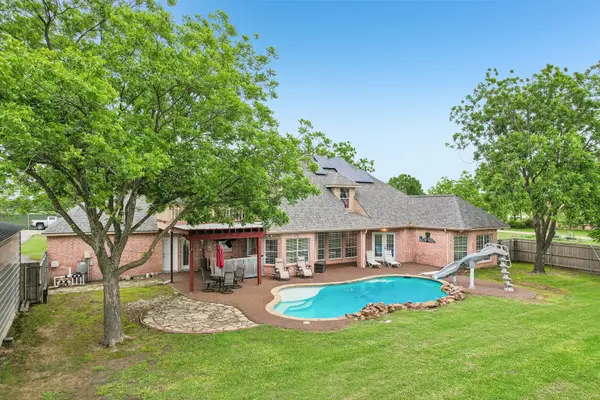 1252 Orchard Lane, Ennis, TX 75119