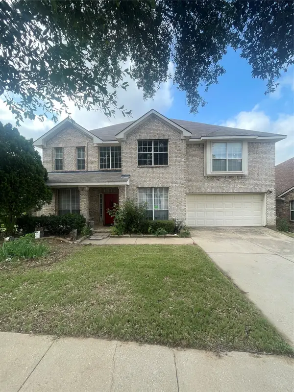 5512 Thornberry Drive, Fort Worth, TX 76137