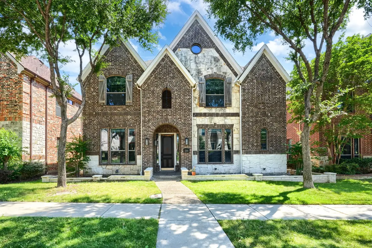 2246 Longview Road, Irving, TX 75063 - #1