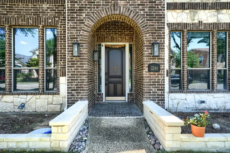 2246 Longview Road, Irving, TX 75063 - #3