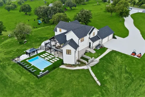3937 Silver Creek Road, Fort Worth, TX 76108