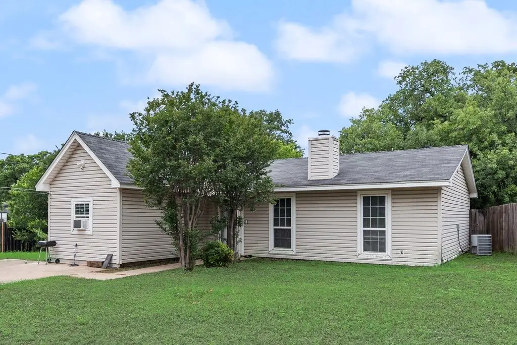3815 Indian Wells Drive, Arlington, TX 76017 - #1