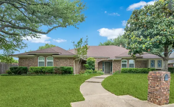 3814 Danbury Drive, Arlington, TX 76016