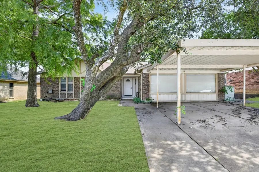 6905 Yorkston Street, Watauga, TX 76148 - #3