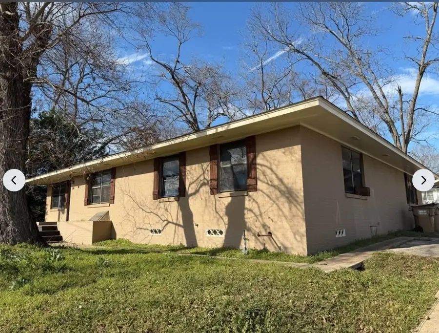 310 W Pine Street, Frankston, TX 75763 - #2
