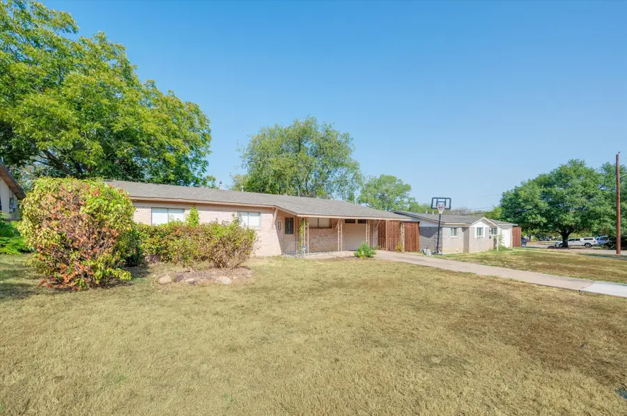 1902 Alan A Dale Road, Arlington, TX 76013 - #2