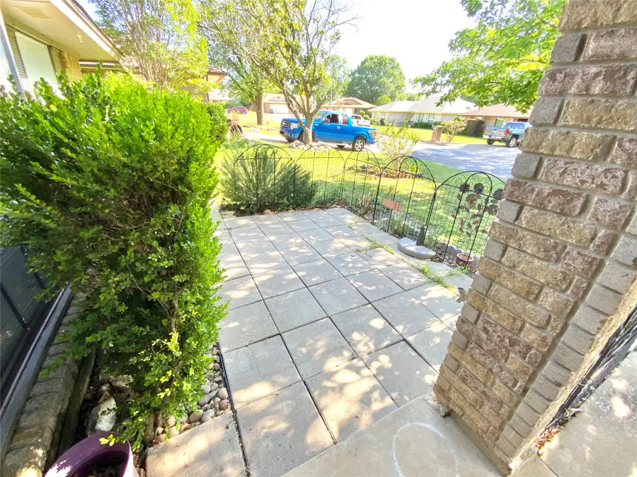 6917 Penhurst Drive, Fort Worth, TX 76133 - #3