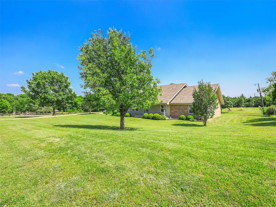 269 Belmont Lane, Van Alstyne, TX 75495 - #3