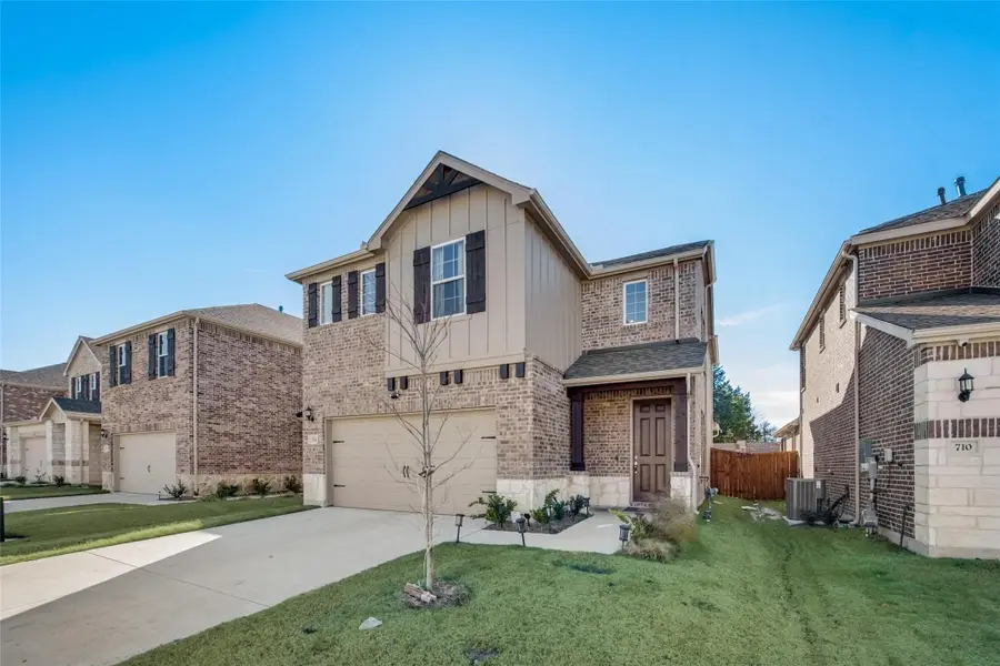 714 Creekwater Lane, Garland, TX 75043 - #3