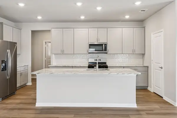2007 Homestretch Drive, Seagoville, TX 75159