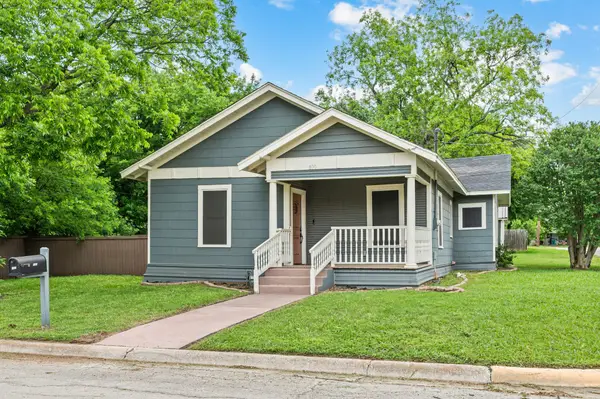 800 N Clements Street, Gainesville, TX 76240