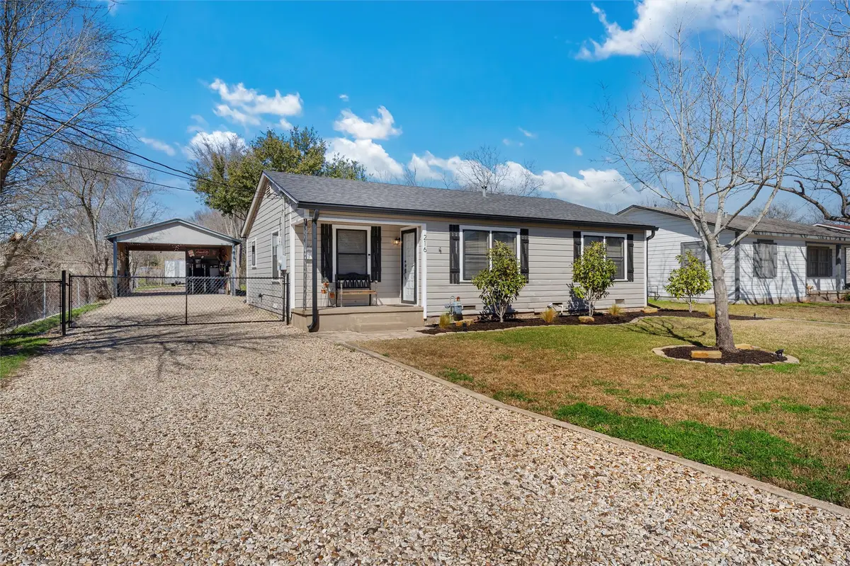 216 Avenue I, Lacy Lakeview, TX 76705 - #1