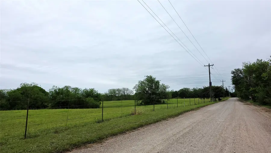 3392 Fm 896, Leonard, TX 75452 - #3