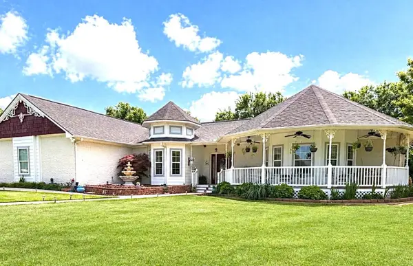 102 Palmer Dr., Comanche, TX 76442
