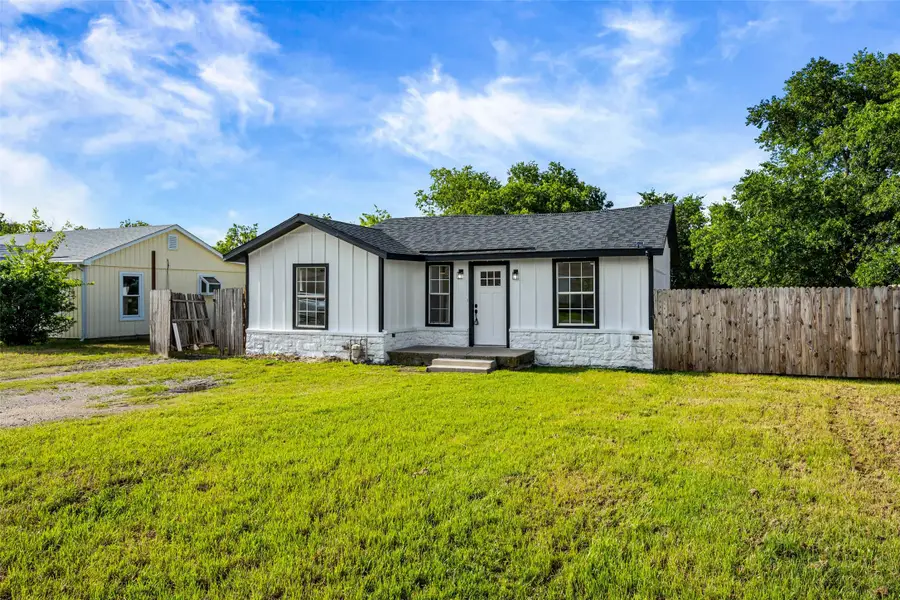 5225 Urbanview Street, Sansom Park, TX 76114 - #2