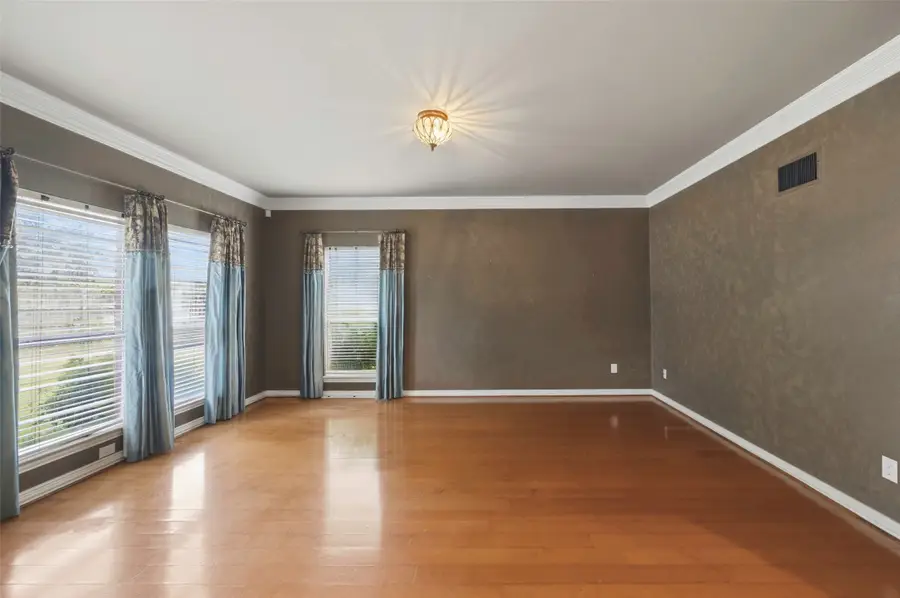 6713 Westbury Court, Benbrook, TX 76132 - #3