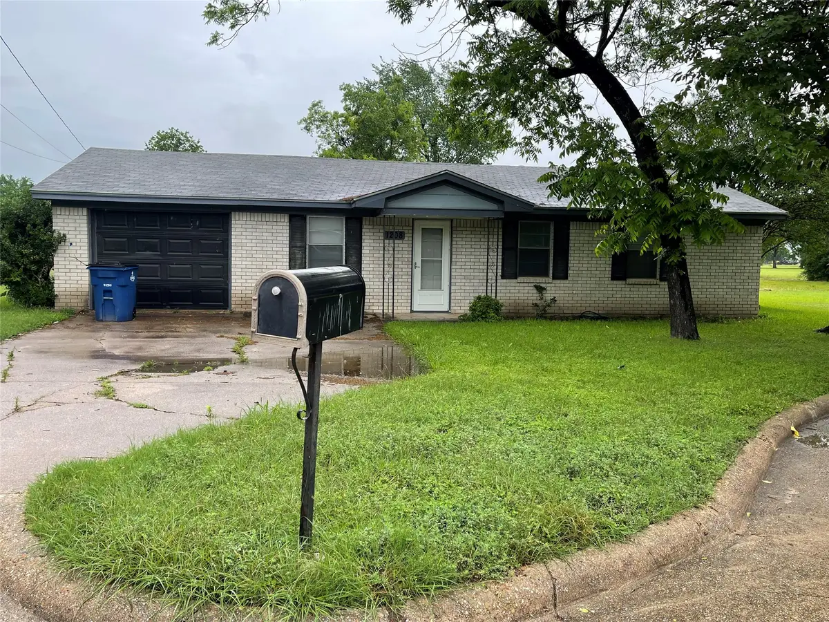 1208 Winkler Street, Ennis, TX 75119 - #1
