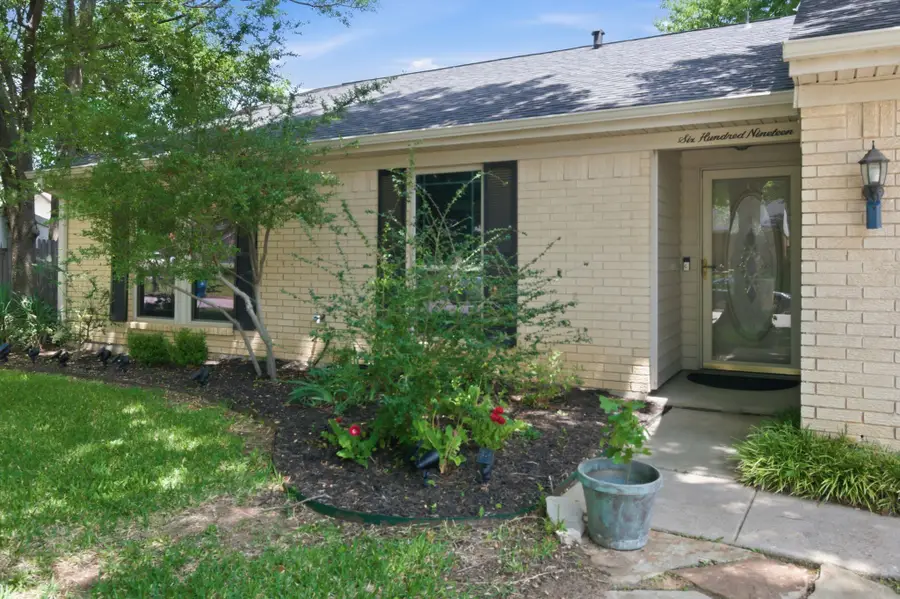 619 Heather Wood Drive, Grapevine, TX 76051 - #3
