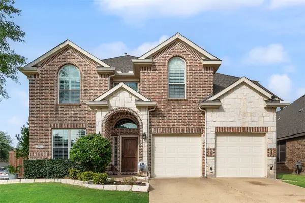 7071 Surfside Lane, Grand Prairie, TX 75054