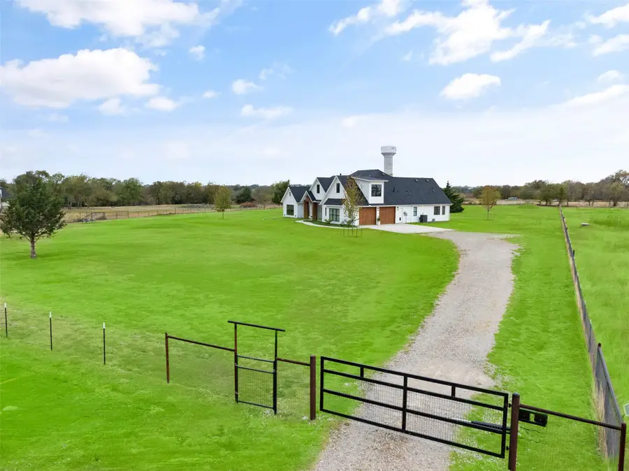 1267 Willy Vester Road, Van Alstyne, TX 75495 - #2