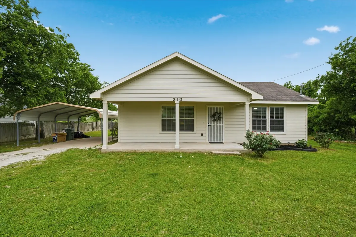 210 W Madison Street, Hillsboro, TX 76645 - #1