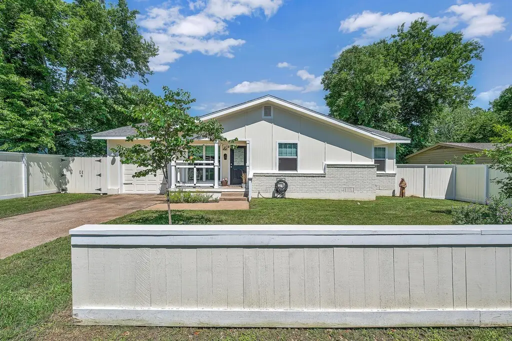 1825 Rambler Drive, Waco, TX 76710 - #1