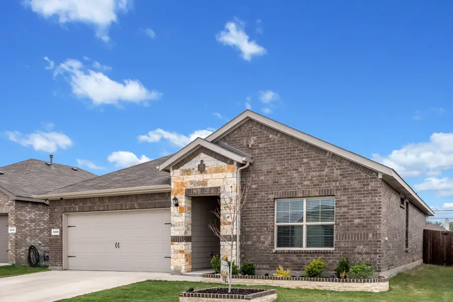 5208 Petal Meadows Drive, Fort Worth, TX 76179 - #2