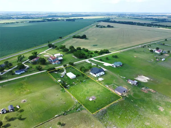 216 Hight Road, Waxahachie, TX 75167