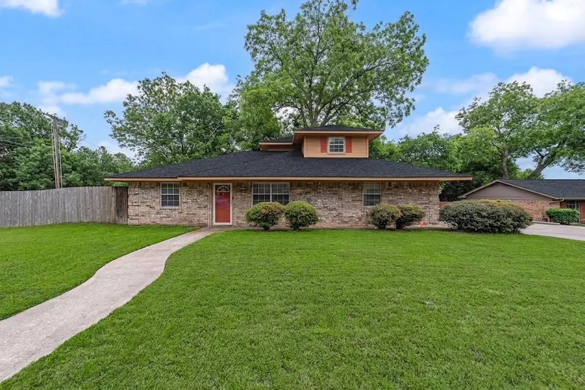314 Fairfield Street, Gainesville, TX 76240 - #1