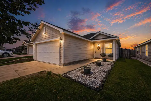 1806 Barrie Way, Crandall, TX 75114