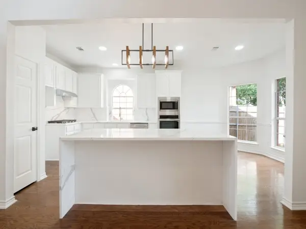 12604 Beech Tree Lane, Fort Worth, TX 76040