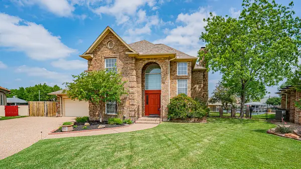 2401 Pebble Drive, Granbury, TX 76048
